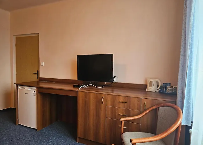 Hotel Trim